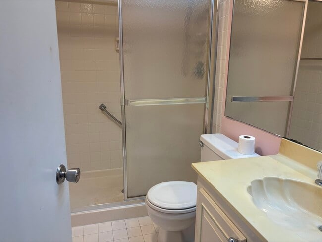 Building Photo - 4602 Martinique Way