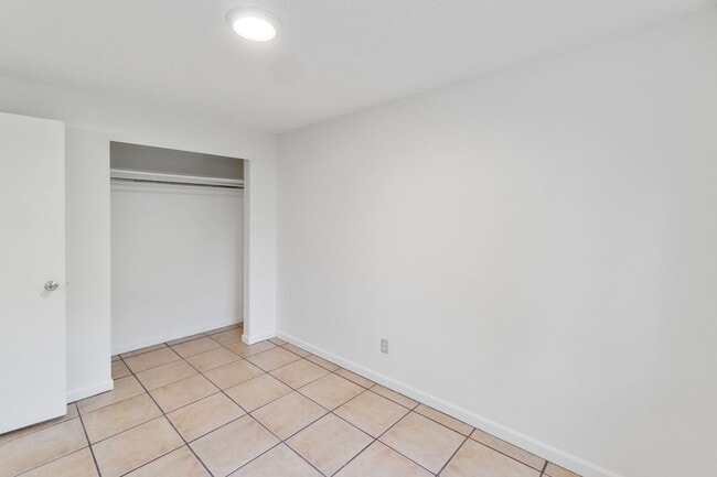 Building Photo - 1314 N Napa St