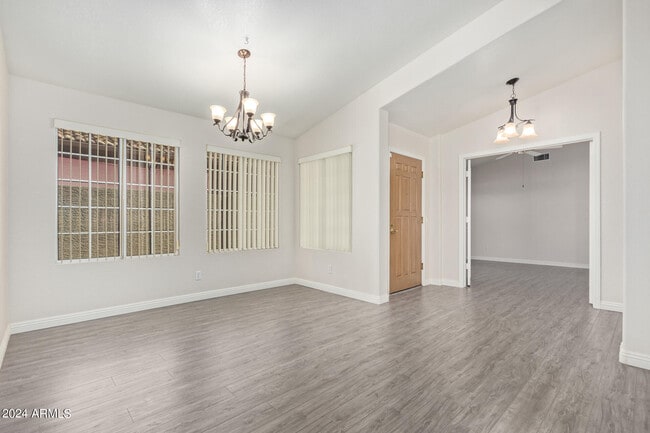 Building Photo - 10848 W Ventana Dr S