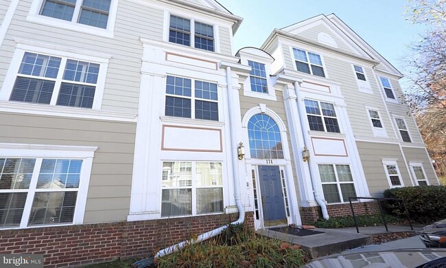 Building Photo - 174 Kendrick Pl