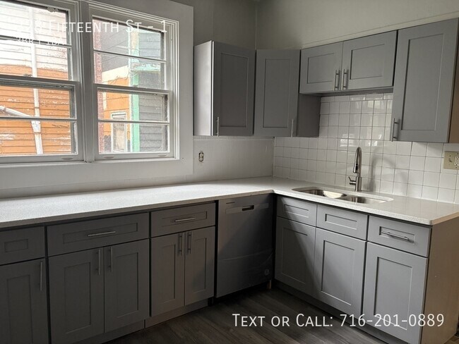 Primary Photo - 328 Fifteenth St-1