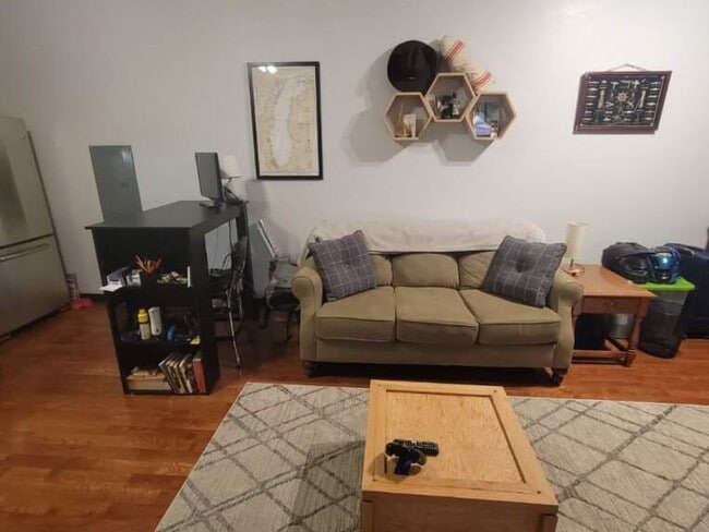 Building Photo - 602 S 9th St