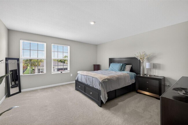 Building Photo - 220 Raspberry Rd