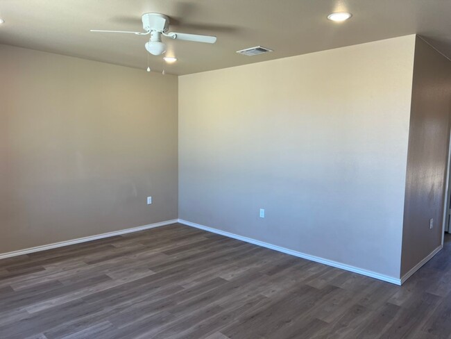 Building Photo - 3 Bedroom Home In Lubbock ISD!