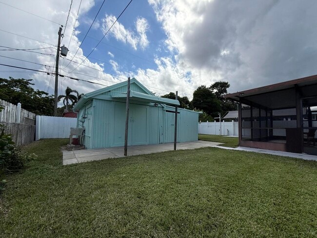 Building Photo - 2640 Bridgeman Rd