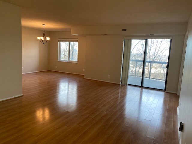 Building Photo - 8370 Greensboro Dr