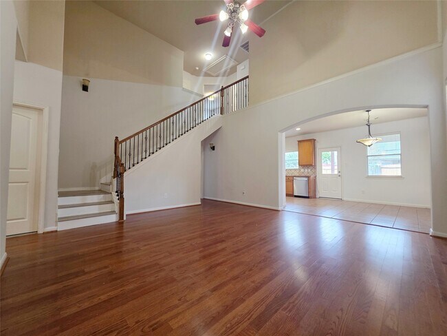 Building Photo - 6038 Starbrook Creek Dr