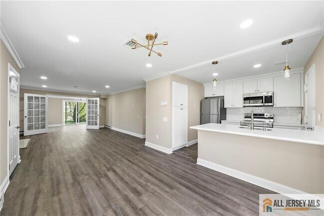 Building Photo - 265A Crosse Dr