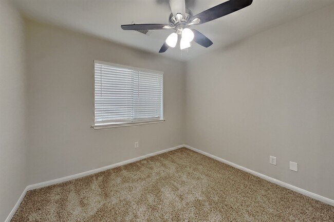 Building Photo - 19110 Hayden Wood Dr