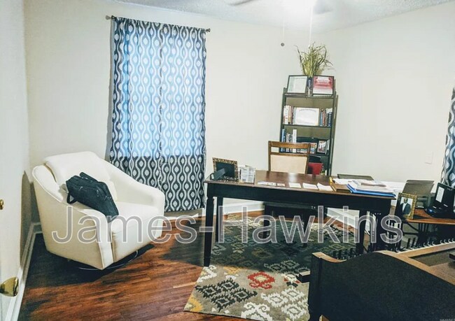 Building Photo - 22 W Cromwell St