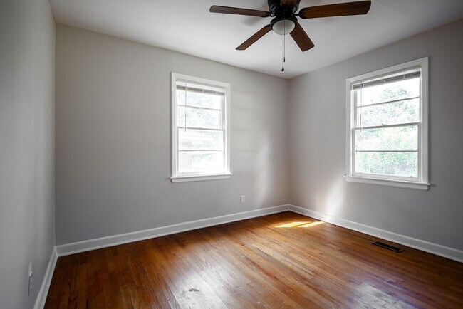 Building Photo - Charming 3-Bedroom Brick Home – Comfort, S...
