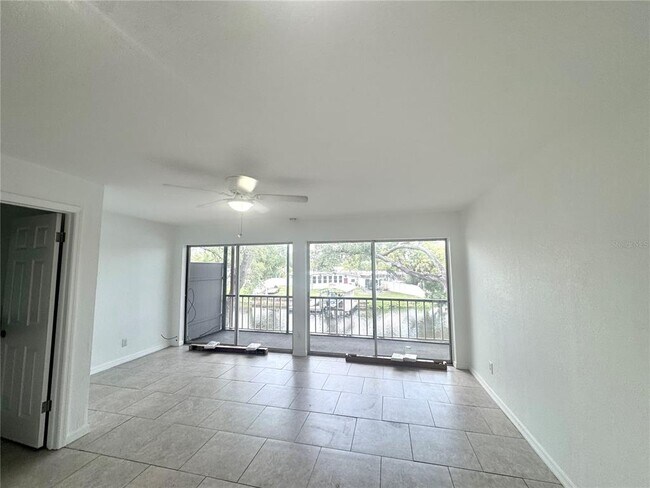 Building Photo - 9201 Tudor Dr