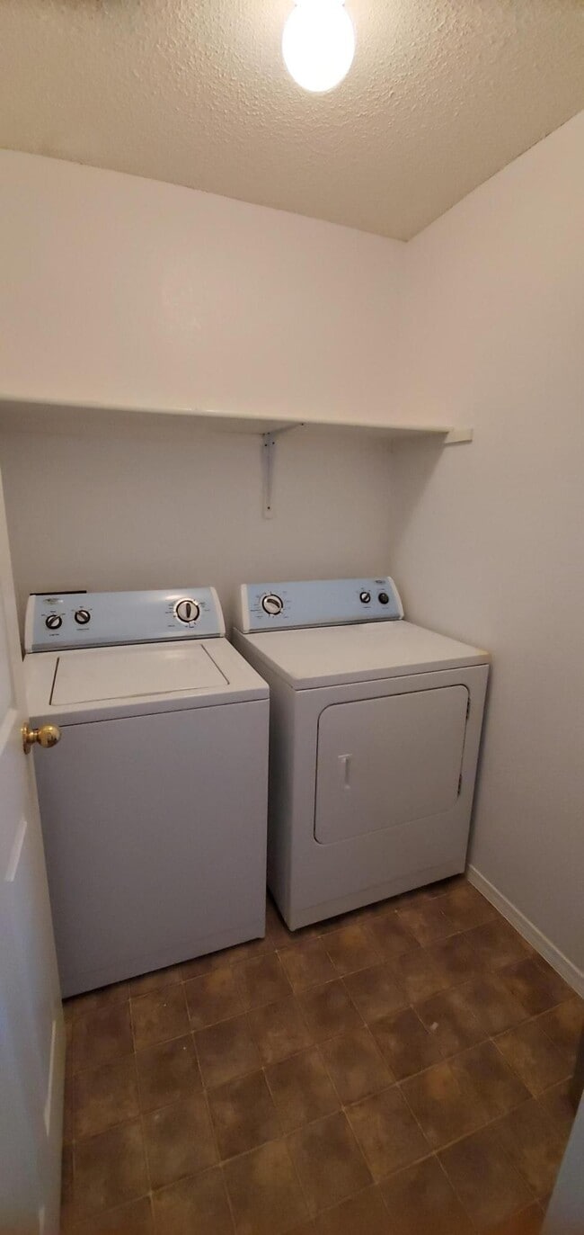 Building Photo - 14258 Pacific Point Dr