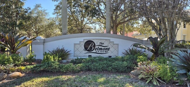 Building Photo - 144 SW Peacock Blvd