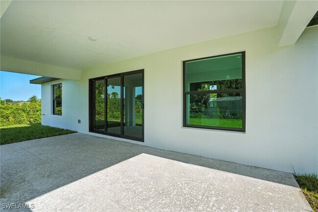 Building Photo - 2607 38th St SW