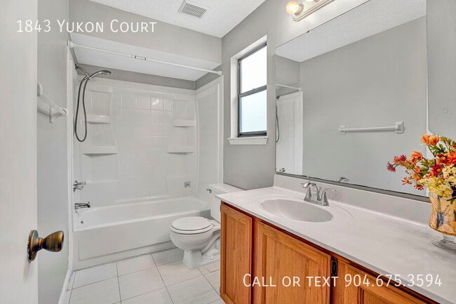 Building Photo - 1843 Yukon Ct