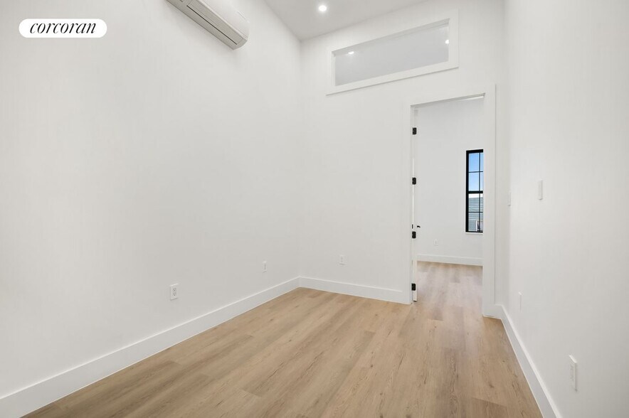 Building Photo - 403 Linden St
