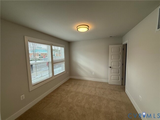 Building Photo - 10137 Blue Wing Ln