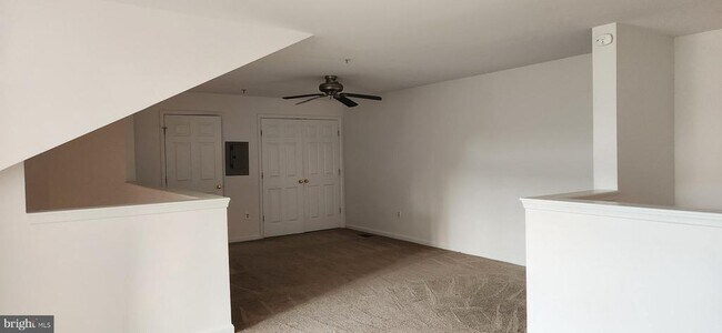 Building Photo - 9150 Gracious End Ct