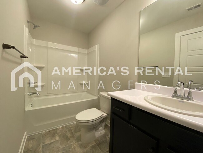 Building Photo - MOVE IN SPECIAL!!! - Home for Rent in Talladega, AL!!! - Sign a lease by 4/15 to receive a $250 G...