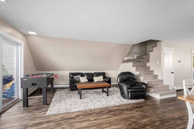 Building Photo - 811 Palmer Dr