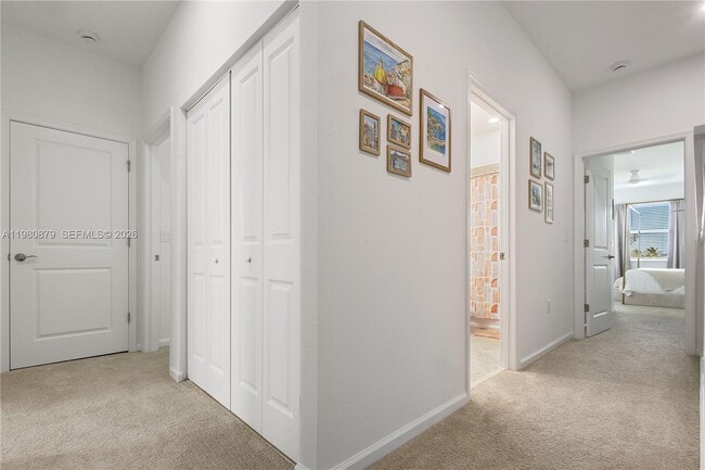 Building Photo - 4820 Longwood Lake Sq