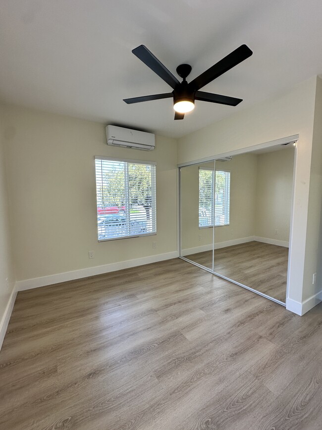 Building Photo - 4311 Dwight St