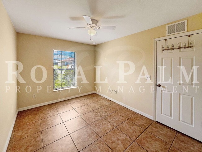 Building Photo - 3 Bed 2 Bath in Cape Coral — Curb Appeal. Fresh Style. Zero Hassle.