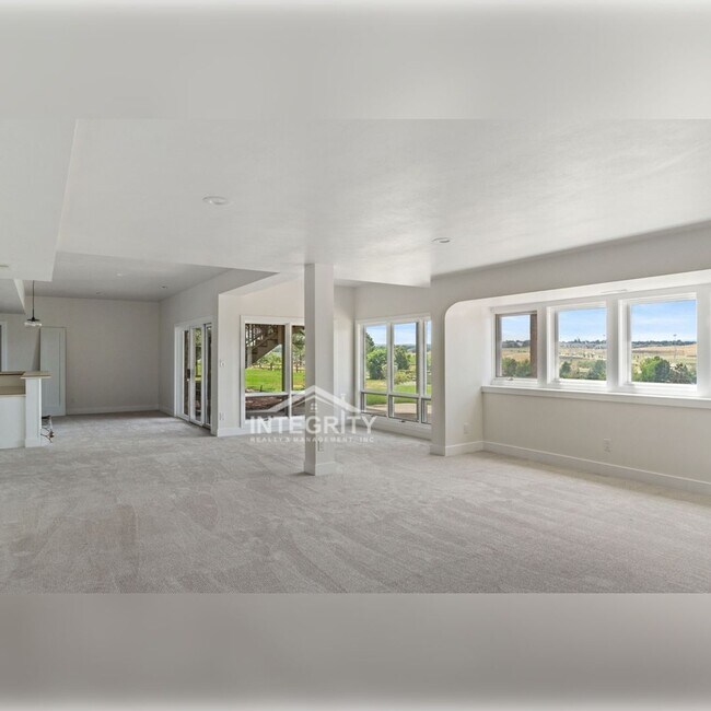Building Photo - 5248 E Otero Cir
