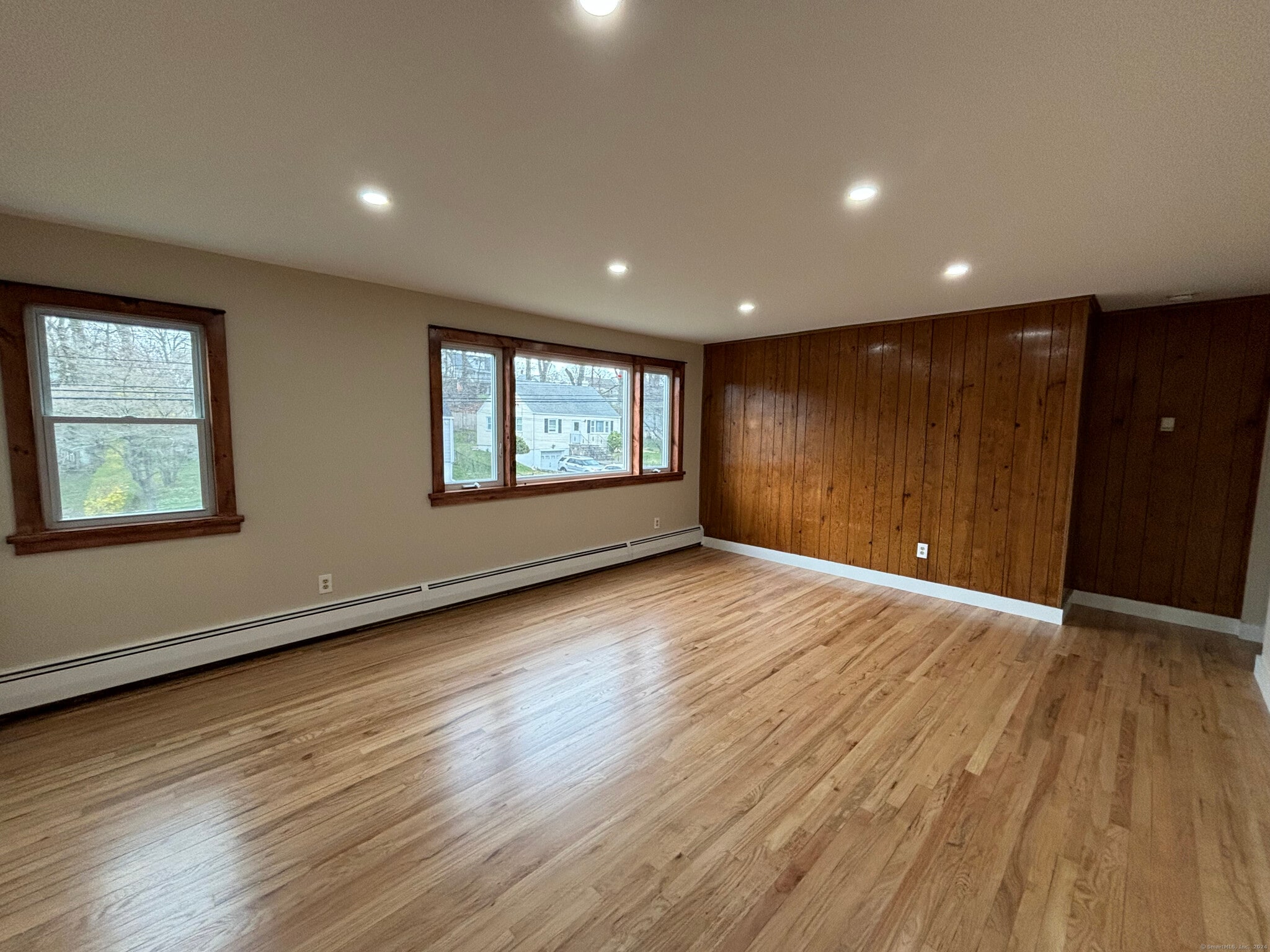 Building Photo - 123 Platt St