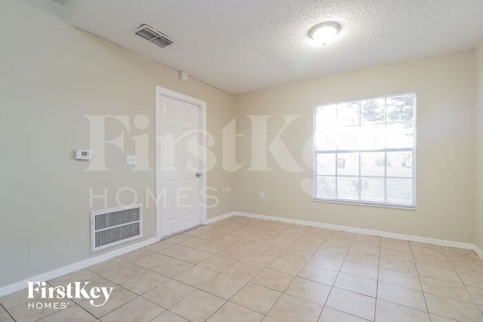 Building Photo - 7439 Little Pond Ct