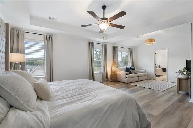 Master - 166 Crest Brooke Dr