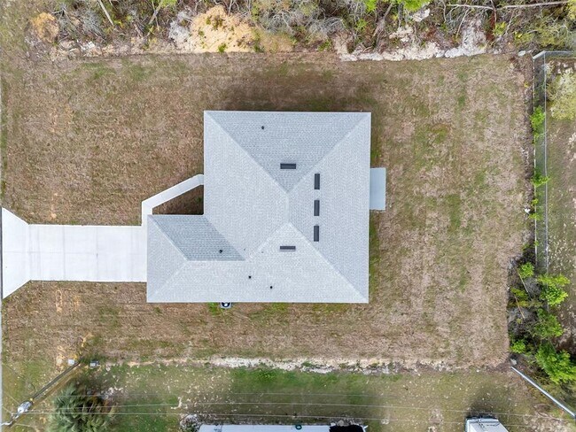 Building Photo - 2211 SW 153rd Pl Rd