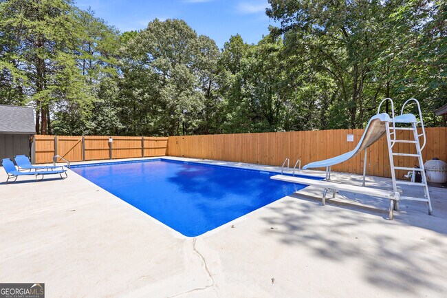 Building Photo - 4225 Twin Rivers Dr