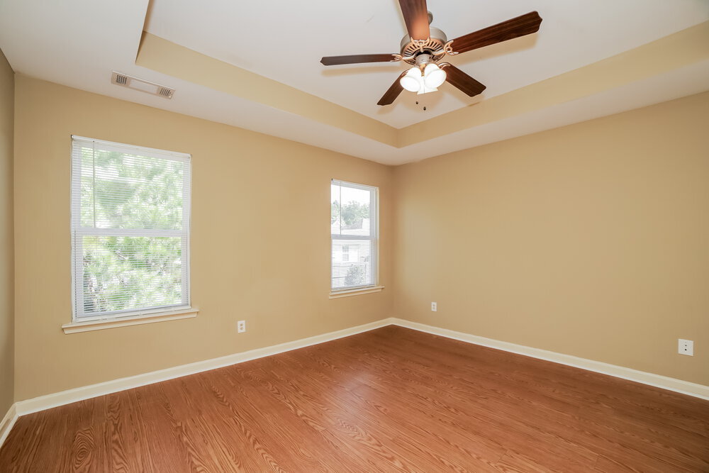 Building Photo - 498 Highland Falls Dr