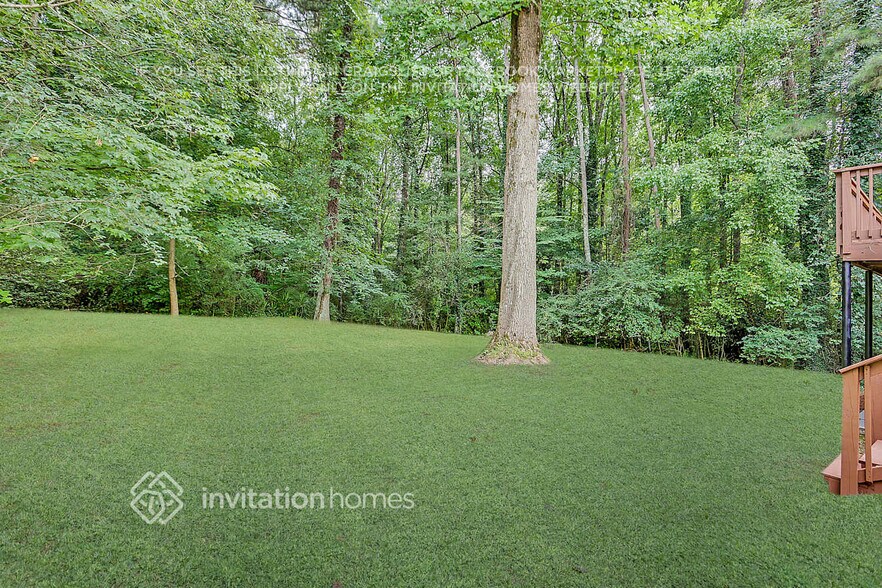 Building Photo - 3018 Battle Forrest Dr