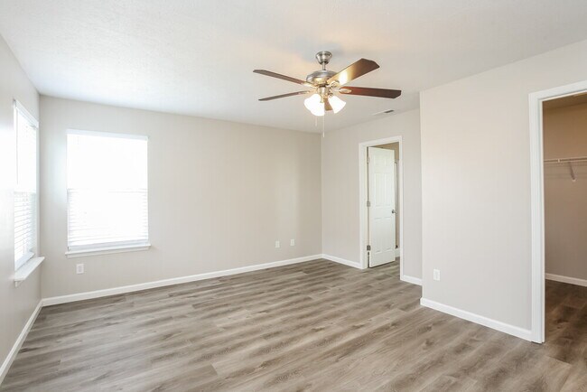 Building Photo - 3315 Grove Berry Ln