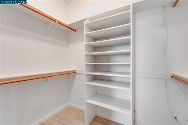 Building Photo - WONDERFUL SINGLE STORY DISCOVERY BAY CUL DE SAC LOCATION! COMPLETELY REMODELED HOME!!