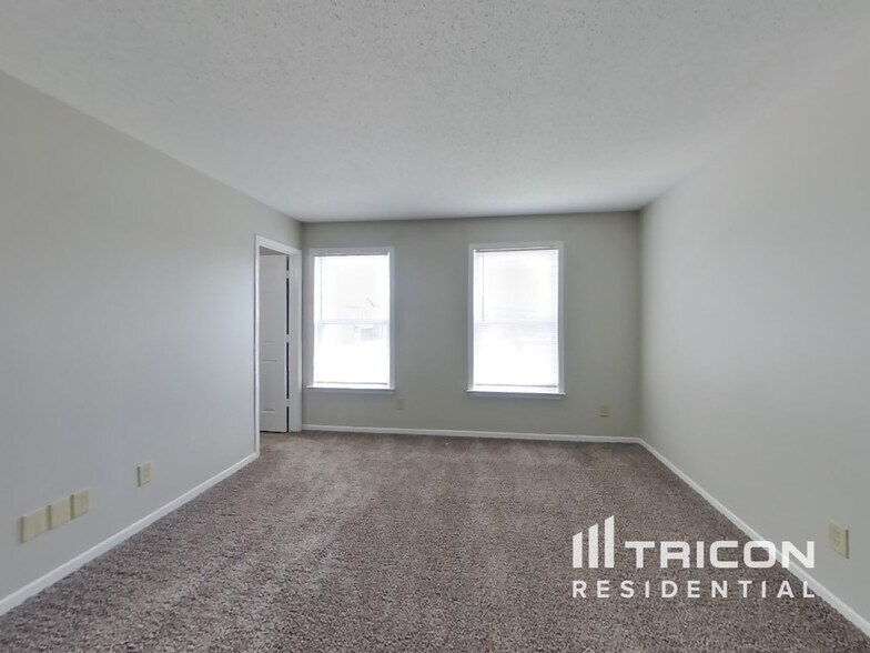 Building Photo - 10823 Firefly Cir