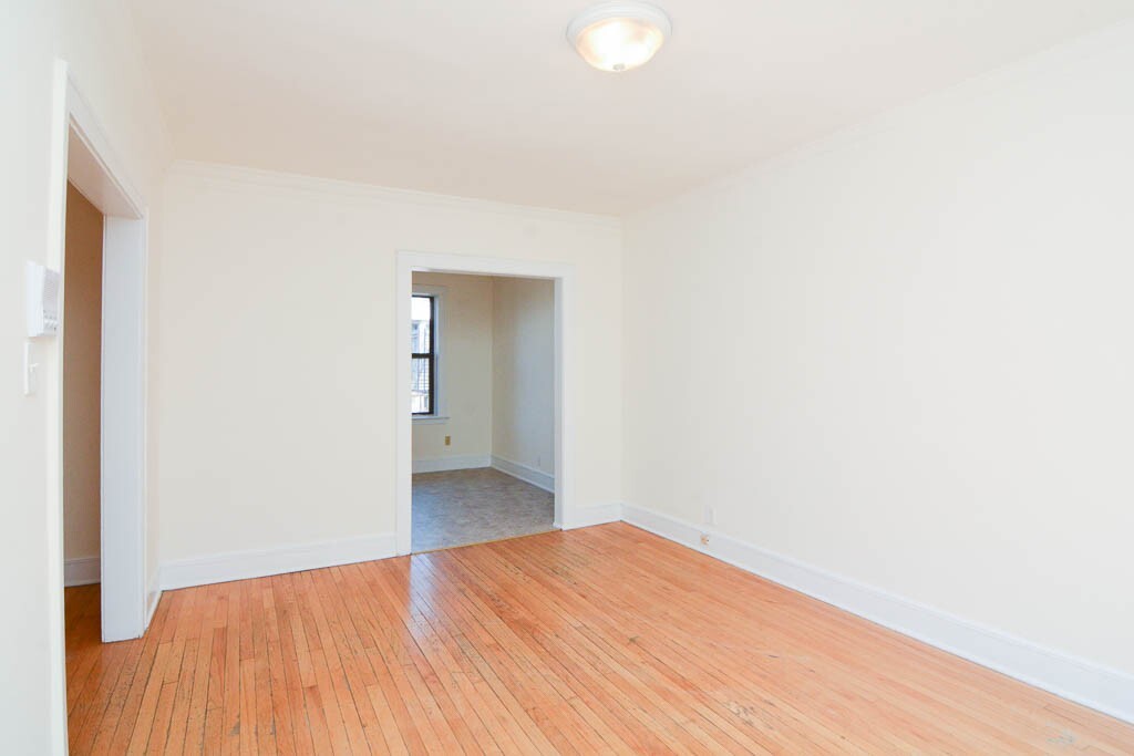 Building Photo - 2336 N Spaulding Ave