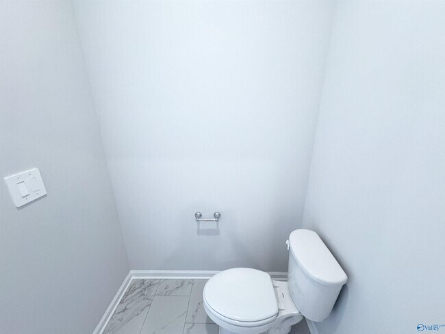 Building Photo - 161 Little Britain St