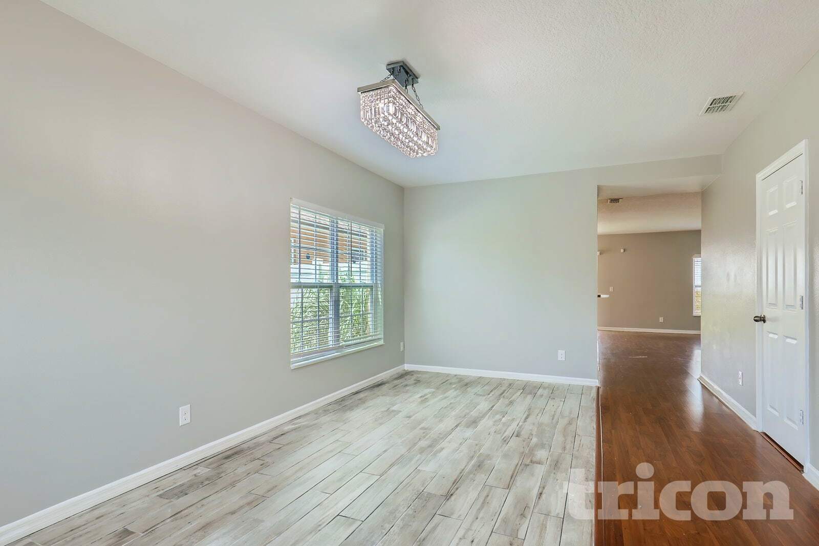 Building Photo - 642 Black Eagle Dr