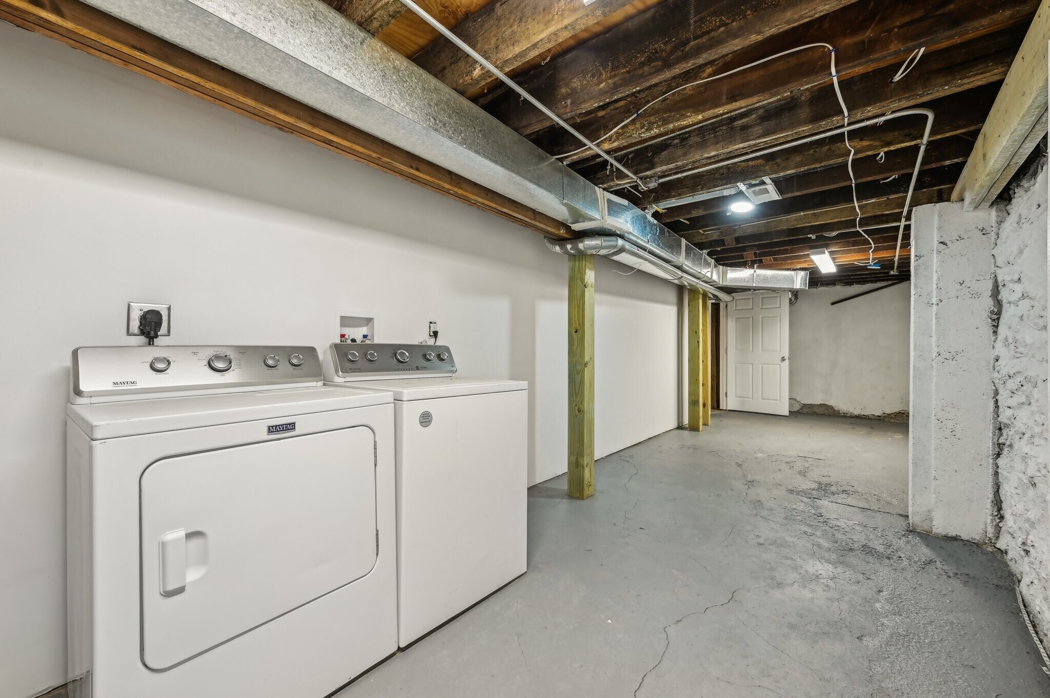 Washer and dryer included - 2431 Linden Ave