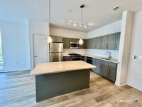 Building Photo - 112 Southfield Ave