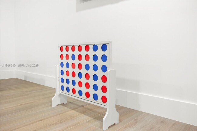 Building Photo - 3540 NE 28th Ave