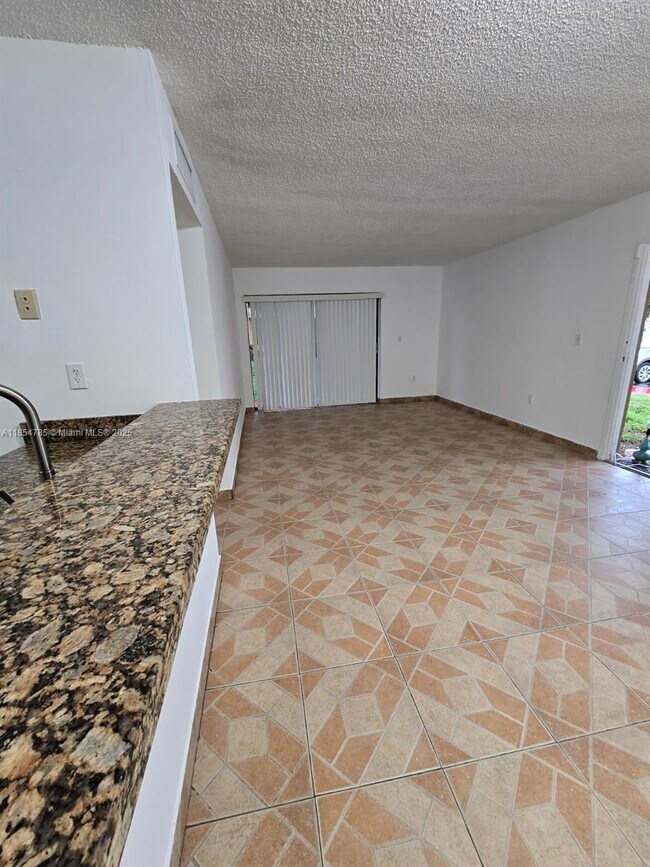 Building Photo - 15620 SW 80th St