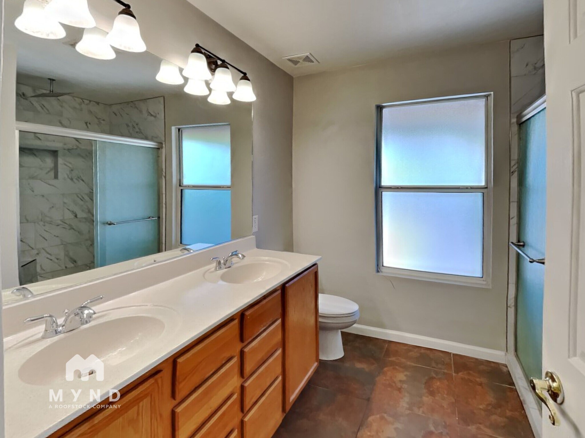 Building Photo - 10668 S Silverbluff Dr