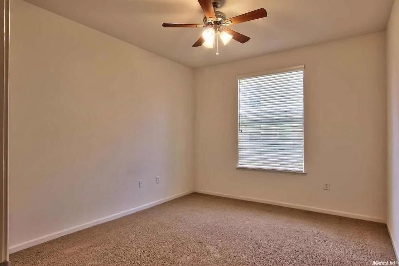 Building Photo - 9621 Coney Island Cir