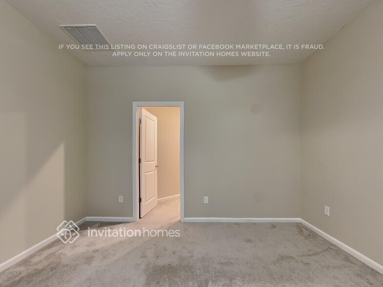 Building Photo - 7545 Chervil St