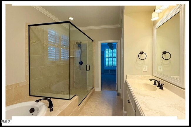 Building Photo - 8025 Debenham Dr